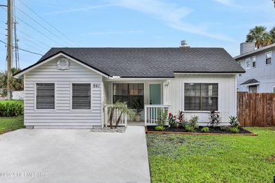 861 12 Th Avenue S, House other with 4 bedrooms, 2 bathrooms and null parking in Jacksonville Beach FL | Image 1