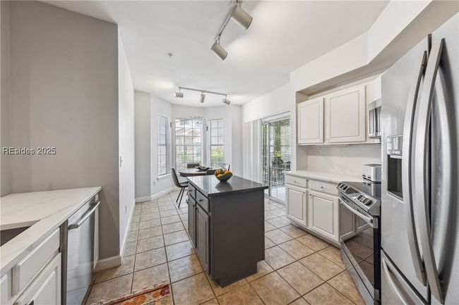 APT-1922 - 4 Indigo Run Dr, Condo with 3 bedrooms, 2 bathrooms and null parking in Hilton Head Island SC | Image 20