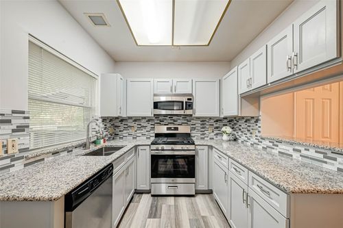 apt-304-2930 Grants Lake Blvd, Sugar Land, TX, 77479-1246 | Card Image