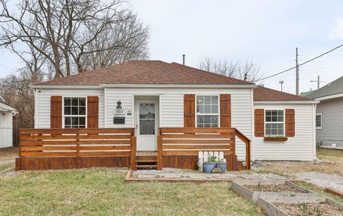 1725 E Lombard St, Springfield, MO, 65802-3328 | Card Image