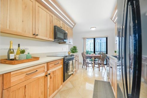 apt-410s-1201 S Ocean Dr, Hollywood, FL, 33019-2195 | Card Image