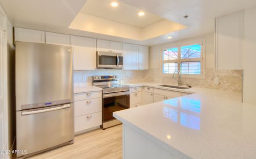 408-5104 N 32nd St, Phoenix, AZ, 85018-1473 | Card Image