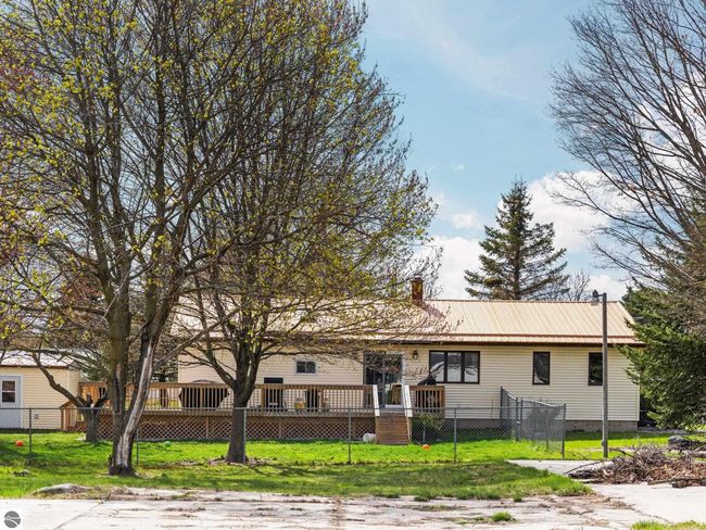 431 E Bittner Ave, House other with 3 bedrooms, 2 bathrooms and null parking in Reed City MI | Image 19