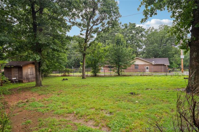 1105 S Maple Ave, House other with 3 bedrooms, 2 bathrooms and null parking in Tahlequah OK | Image 22