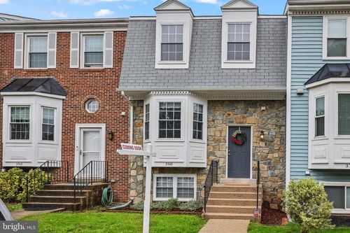 3740 Broomsedge Ct, FAIRFAX, VA, 22033-1234 | Card Image