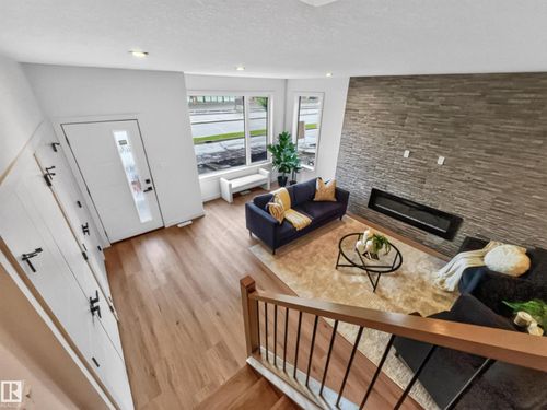 8711 149 St Nw, Edmonton, AB, T5R1B5 | Card Image