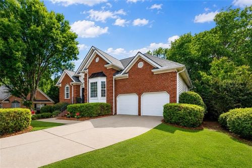 215 Mamie Ct, Alpharetta, GA, 30004-6620 | Card Image
