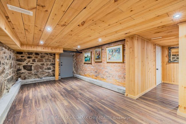 4735 20 Th Sideroad, House other with 4 bedrooms, 3 bathrooms and 4 parking in Thornton ON | Image 34
