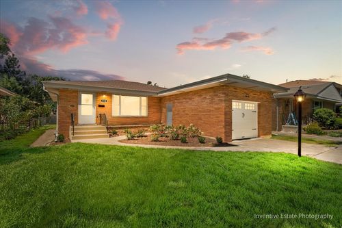 1132 Community Dr, La Grange Park, IL, 60526-1064 | Card Image