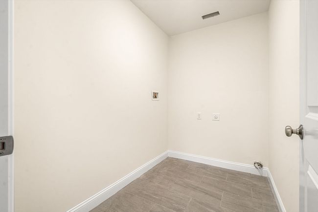 UNIT-3 - 66 Parish Rd, House other with 4 bedrooms, 3 bathrooms and 2 parking in Georgetown MA | Image 36