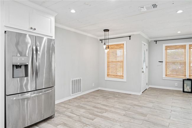 332 S Chiltipin St, House other with 2 bedrooms, 1 bathrooms and null parking in Sinton TX | Image 12
