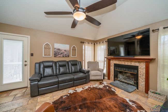 202 Mill Run Dr, House other with 4 bedrooms, 3 bathrooms and null parking in Longview TX | Image 5