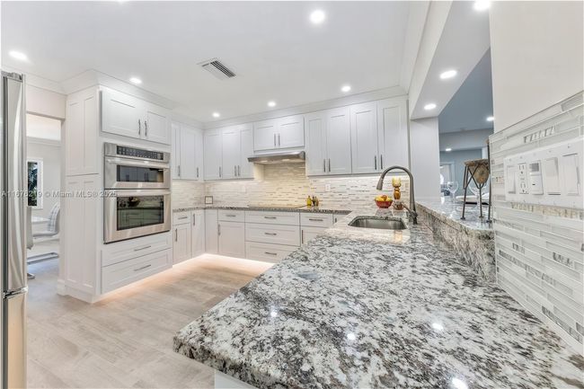 4011 26 Th Ave, House other with 5 bedrooms, 5 bathrooms and null parking in Lighthouse Point FL | Image 11