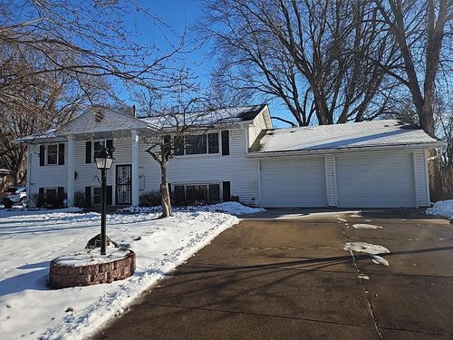 6017 Bethia Ln, Brooklyn Park, MN, 55429-1014 | Card Image