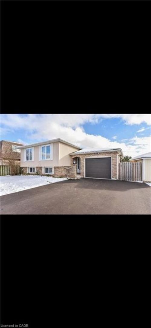 9 Valerie Crt, Cambridge, ON, N3C3H4 | Card Image