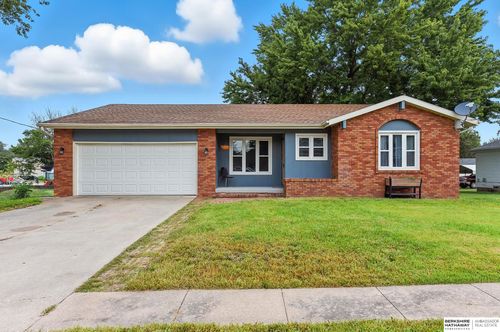 104 E O St, Weeping Water, NE, 68463-4330 | Card Image