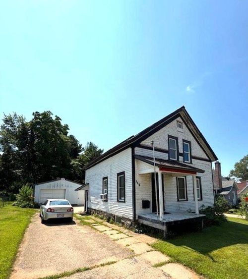 115 W 4th Street, MANAWA, WI, 54949 | Card Image