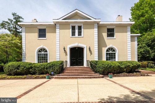 8030 Glengalen Ln, CHEVY CHASE, MD, 20815-4825 | Card Image