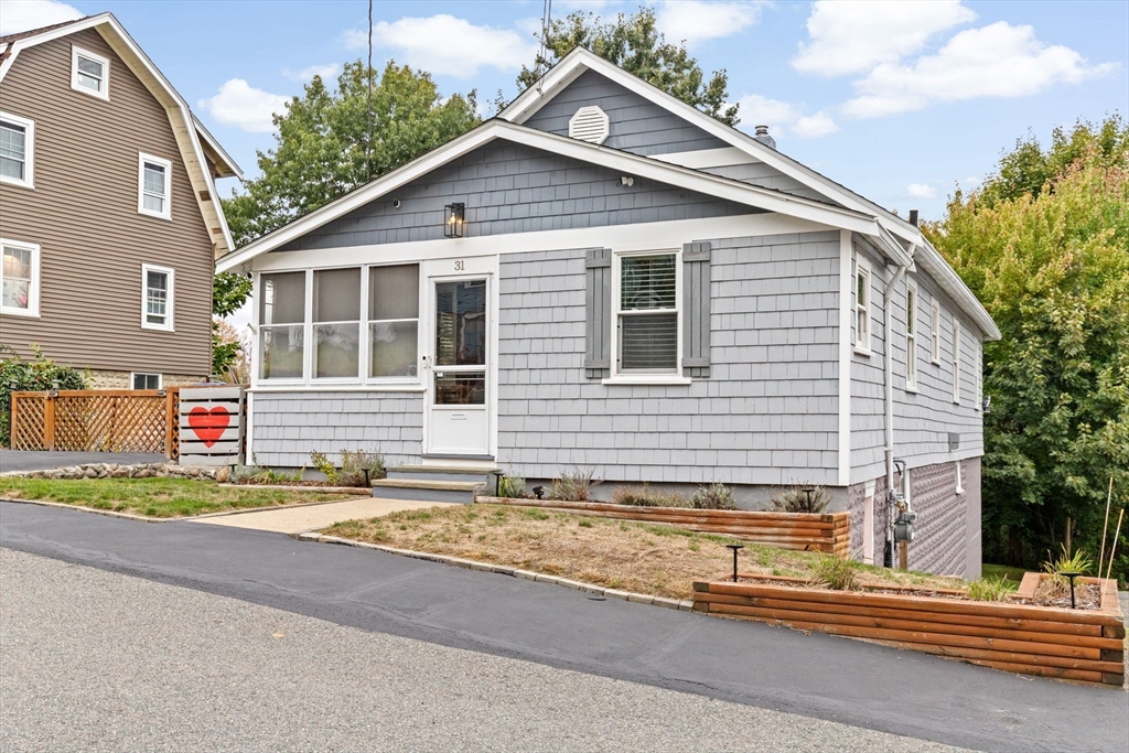 Crawford Rd, Braintree, MA 02184