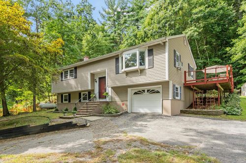 12 Parker Dr, Nashua, NH, 03062-1721 | Card Image