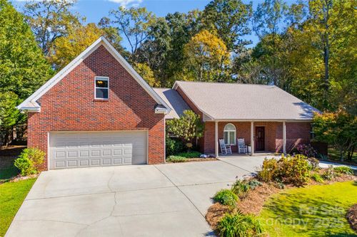 3559 Nestling Ln, Fort Mill, SC, 29708-7843 | Card Image