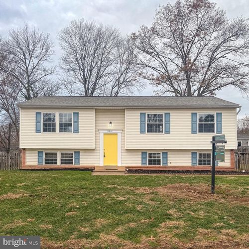 9212 Landgreen St, MANASSAS, VA, 20110-4833 | Card Image