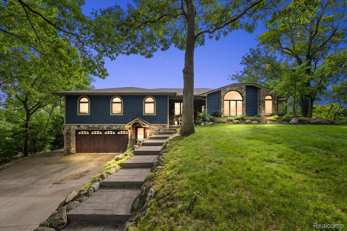 Residential in Tyrone Township