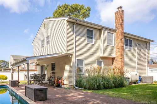 46 Arpage Dr E, Shirley, NY, 11967-3806 | Card Image