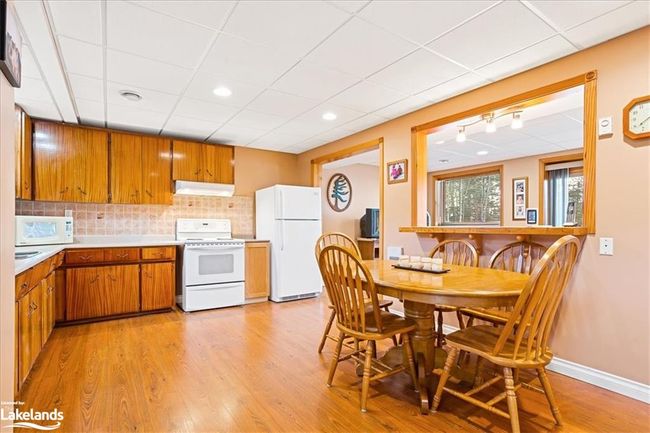1083 Steeplechase Dr, House other with 3 bedrooms, 2 bathrooms and 10 parking in Algonquin Highlands ON | Image 24