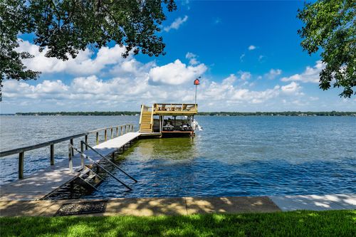 10136 Cherokee Ln, Mabank, TX, 75156-8427 | Card Image