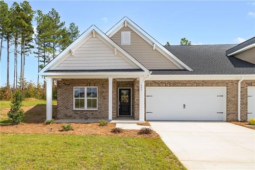 904 Beeson Ct, Clemmons, NC, 27012-7587 | Card Image