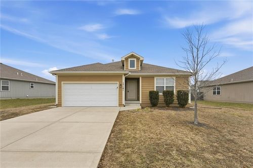 17181 S Killcreek Rd, Gardner, KS, 66030-7848 | Card Image