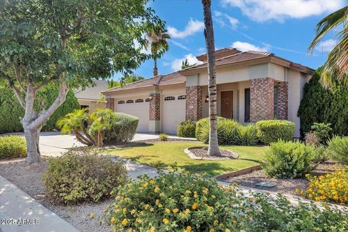 8820 W Glenn Dr, Glendale, AZ, 85305-6902 | Card Image