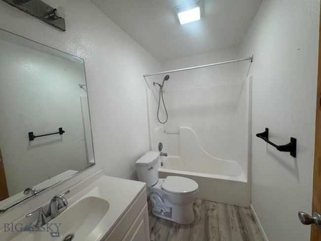 Upper Unit | Image 21