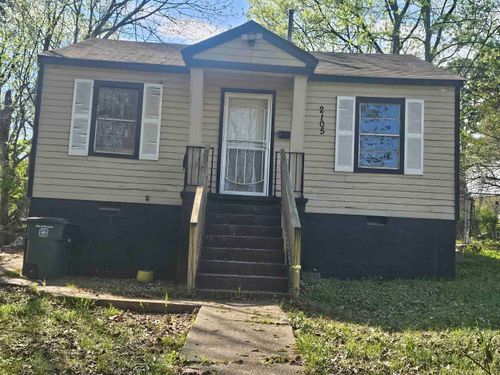 2105 Farrington St, Memphis, TN, 38109-2110 | Card Image
