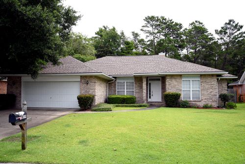 1659 Northridge Rd, Niceville, FL, 32578-8757 | Card Image
