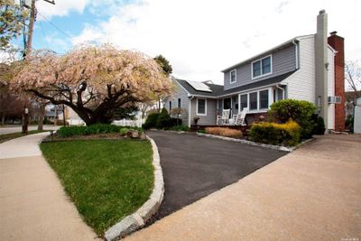 2 Johnson Court, House other with 4 bedrooms, 2 bathrooms and null parking in Babylon NY | Image 1