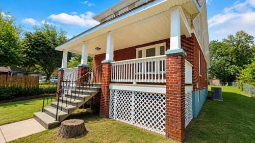 2511 Delaware Ave Nw, Roanoke, VA, 24017-3527 | Card Image
