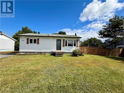 4384 Theresa Ave, Hanmer, ON, P3P1M4 | Card Image