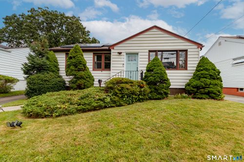 415 Painter Dr, West Haven, CT, 06516-4906 | Card Image