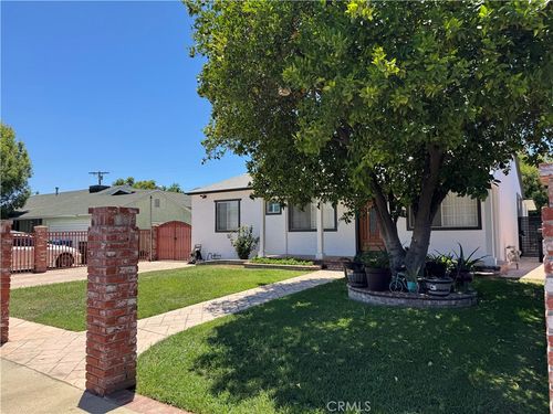 8739 Tyrone Ave, Panorama City, CA, 91402-3119 | Card Image