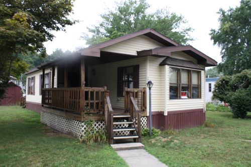44-1580 Larry St, Allegan, MI, 49010-9179 | Card Image