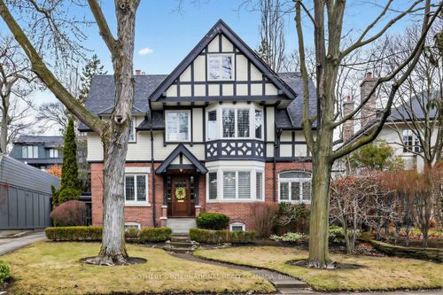 136 Roxborough Drive, Toronto, ON, M4W1X4 | Card Image