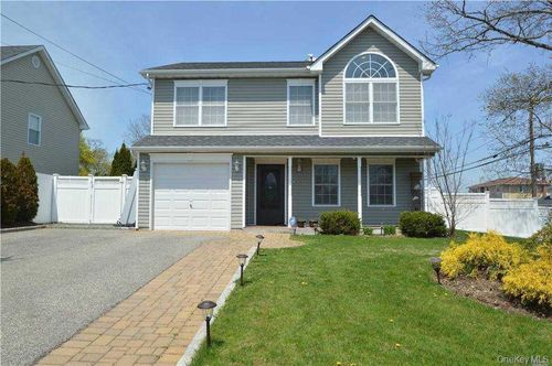 106 Roosevelt Ave, Massapequa, NY, 11758-6937 | Card Image