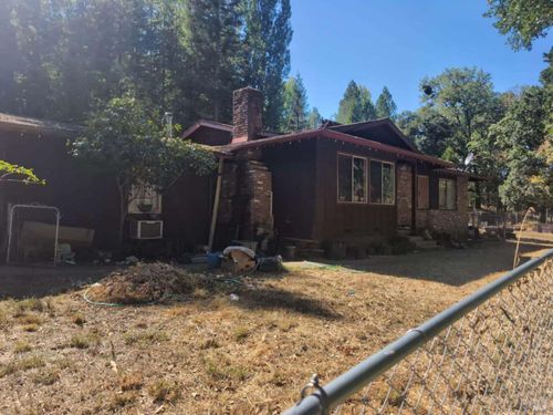 18800 Walker Rd, Willits, CA, 95490-9671 | Card Image