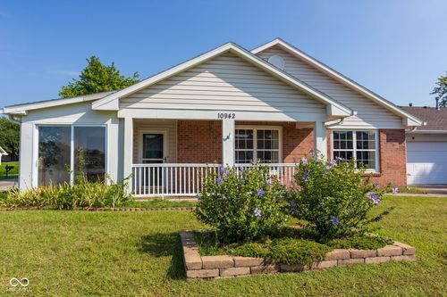 10942 Cape Coral Ln, Indianapolis, IN, 46229-3994 | Card Image