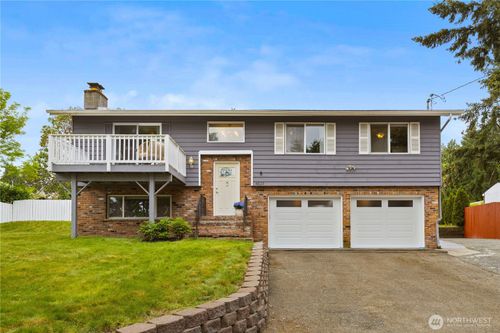 4829 S 166th St, SeaTac, WA, 98188-3234 | Card Image