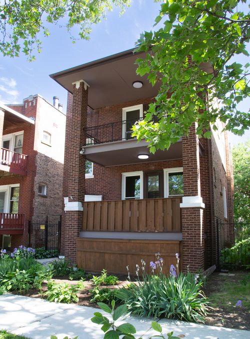 4727 W Schubert Ave, Chicago, IL, 60639-1842 | Card Image