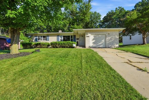 4605 Ashley Dr, McHenry, IL, 60050-4106 | Card Image