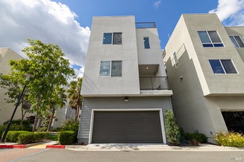 1505 Latitudes Way, Richmond, CA, 94804-4510 | Card Image